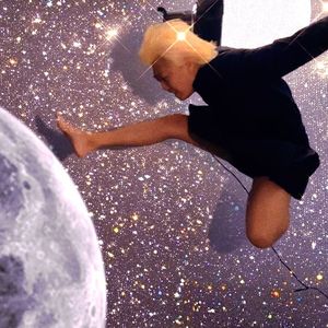 登月！！！！！！！！