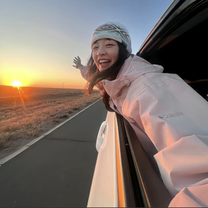 活在自己的世界里