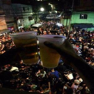 Na Treta é So Kunk (feat. Mc Myres, Mc Th & Mc Jv)