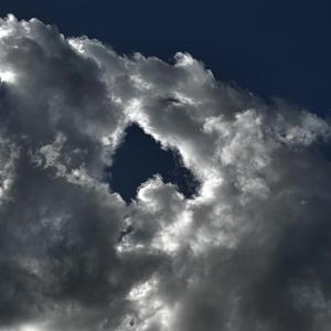 隣の世界（The world next door）