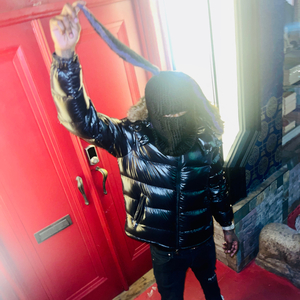 Wings (feat. Lil Raven)