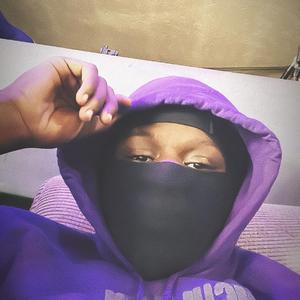 Insane (feat. Luh Los, 2Luv & Lil Ave)