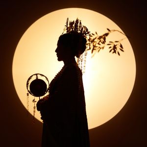 爱一个人先爱她多变的天气