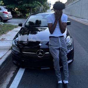 Priceless (feat. Somar)