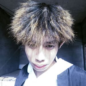 且看我
