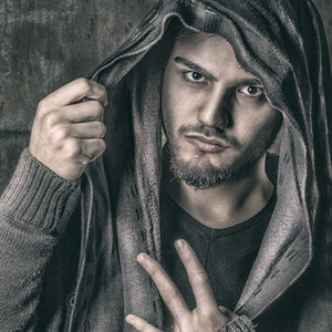 Gerçeği Gör (feat. Hissiyat)