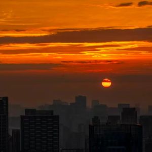 在日出时分时想起你