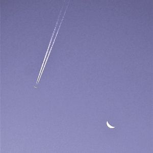 夏月，烟火和荡秋千