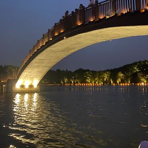 旧毛衣里的阳光碎片