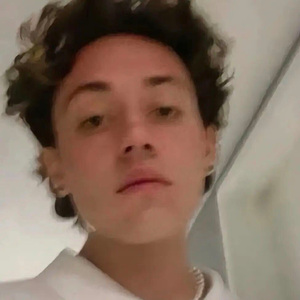 1761728059338109_4831168