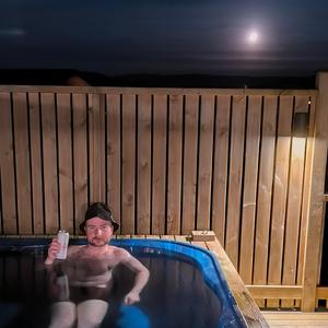 Niesom milionár, ale môžem si ťa kúpiť (lebo si tak lacná)