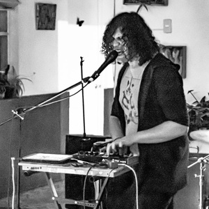 01011001 01100101 (yendo al pan)