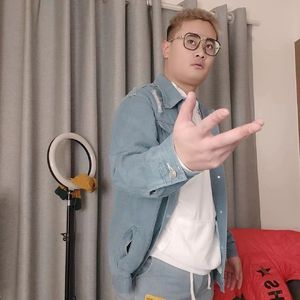 王威廉姆 VS 那奇沃夫 Kkluv