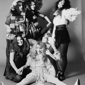 She a fan (feat. Fvmoustwinn)