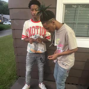 Bankroll (feat. Bankroll)