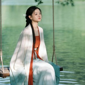 Les Fêlures Brillent《裂痕中的光》