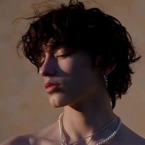 Head In The Clouds.f0