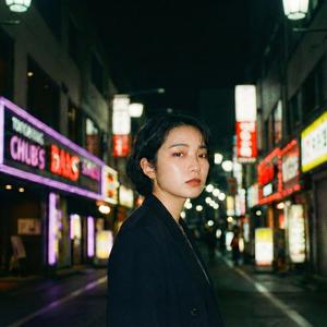 TRACK 10. アシンメトリー (비대칭)