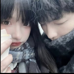 翻回忆却找不到曾经的你