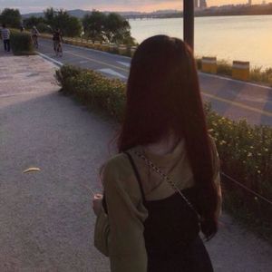 难过的往事不许提