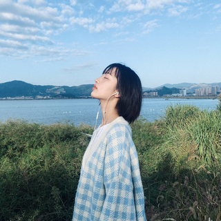 听歌应景•献给正在独处的你