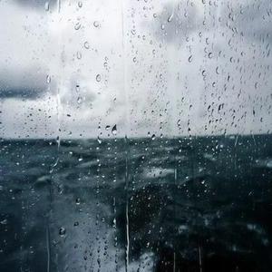 没声音的雨淋湿距离