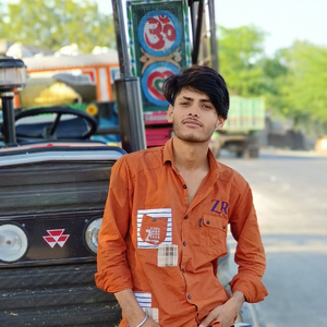 *नम्बर लिख लाई र चुन्नी प नम्बर लिख लाई र*