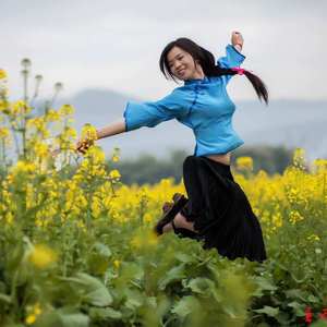 我在春天的路口等你 木黑黑演唱 伴奏