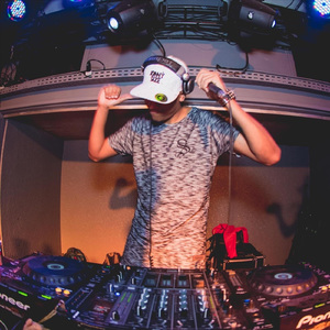 Explana Que o Dj é o Melhor da Cidade