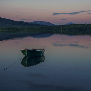 В нічку дуже темну цю