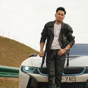 Uzesgelen tuguldur ekh oron