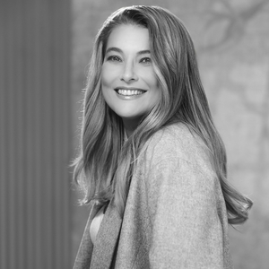 Я повернулась