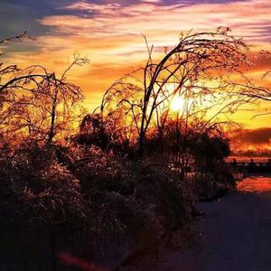 清早时你好梳妆