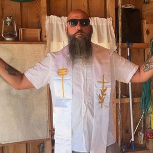 Pastorn Thomas