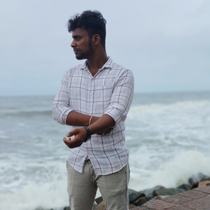 En Kaiya Pudichukkadi