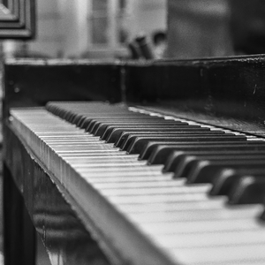 Liszt Consolation No. 1 in E Major Andante con moto