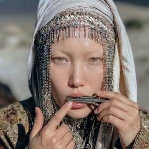 Bound to the Mountains (Kuchagynan Chykpagan)