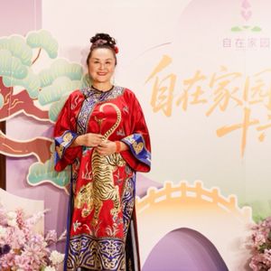 何事惊慌？