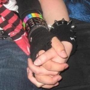 write yur name on my skin