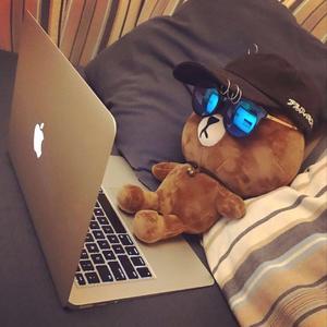 他总是很奇怪（翻自 小贱）