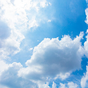 この広い空の下