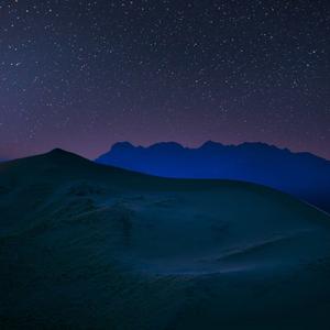 我的纸飞机呀飞呀飞