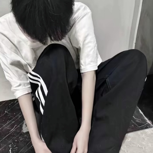 天真以为