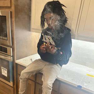 LL10 (feat. Lil Walk)