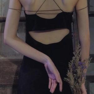 第三人称（翻自 买辣椒也用劵）