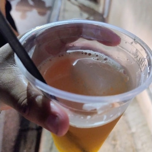 Onde Se Ganha o Pão Não Se Come a Carne.