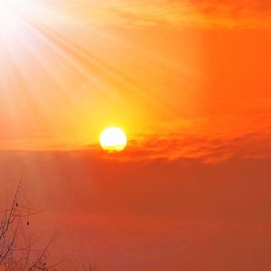 第一次拥抱 伴奏