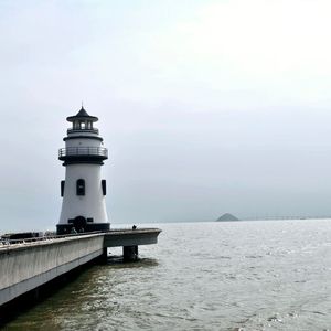 垃圾桶