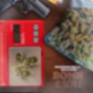 Bomb & Scale! (feat. Rello Baby)