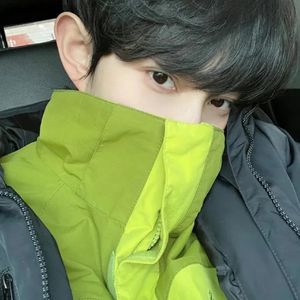 窗外雪花盼君归